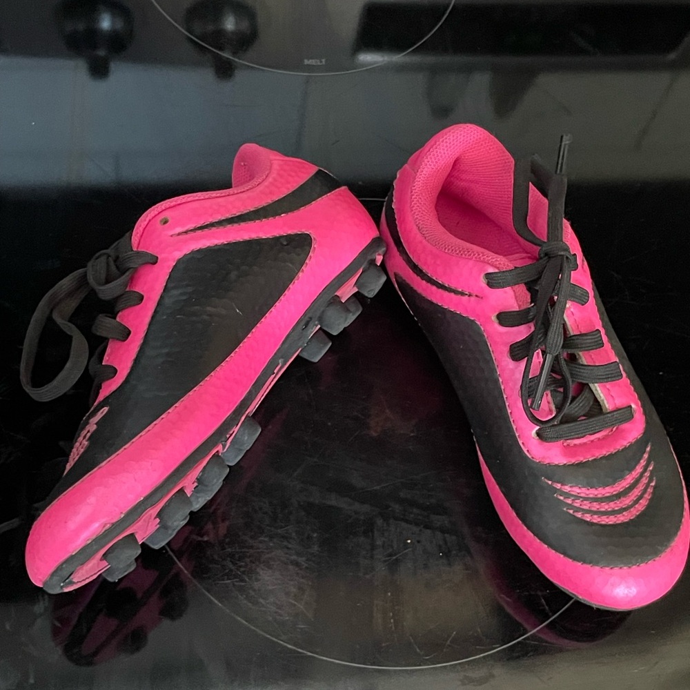 Soccer cleats